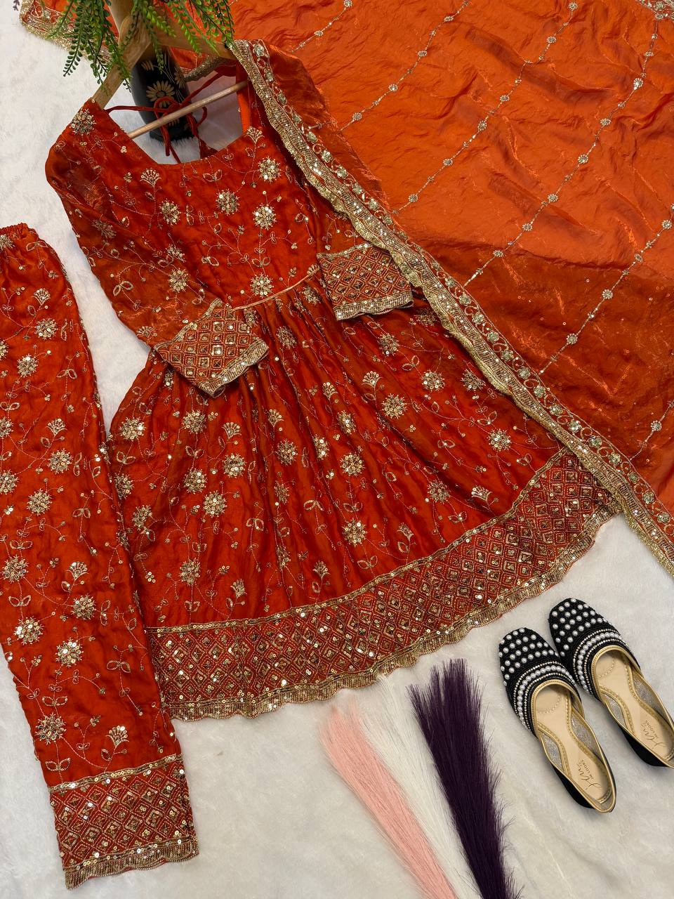 Editorial Garnet Flared Couture